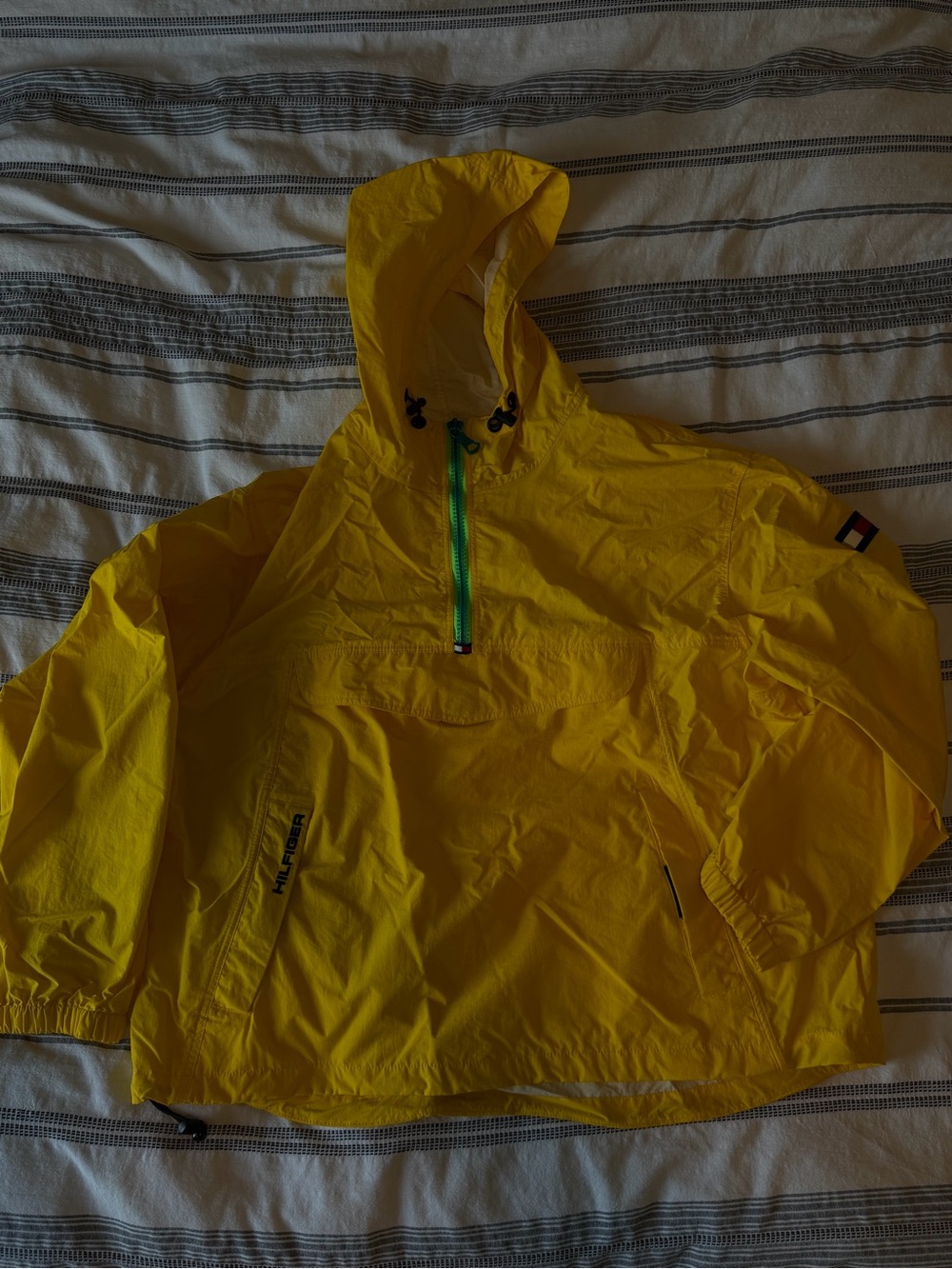 Tommy Hilfiger Vintage Bright Yellow Hooded Packable Rain Anorak